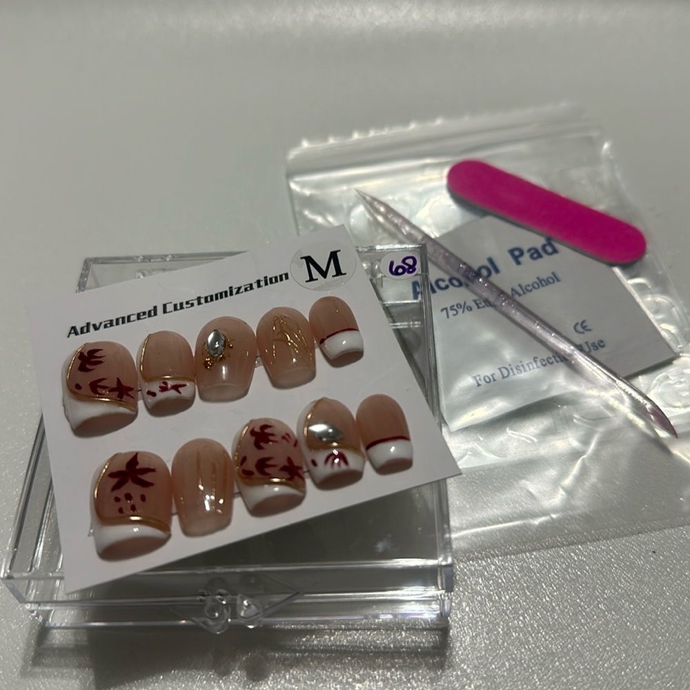 Brand New Hand Made Press on Nails # 68